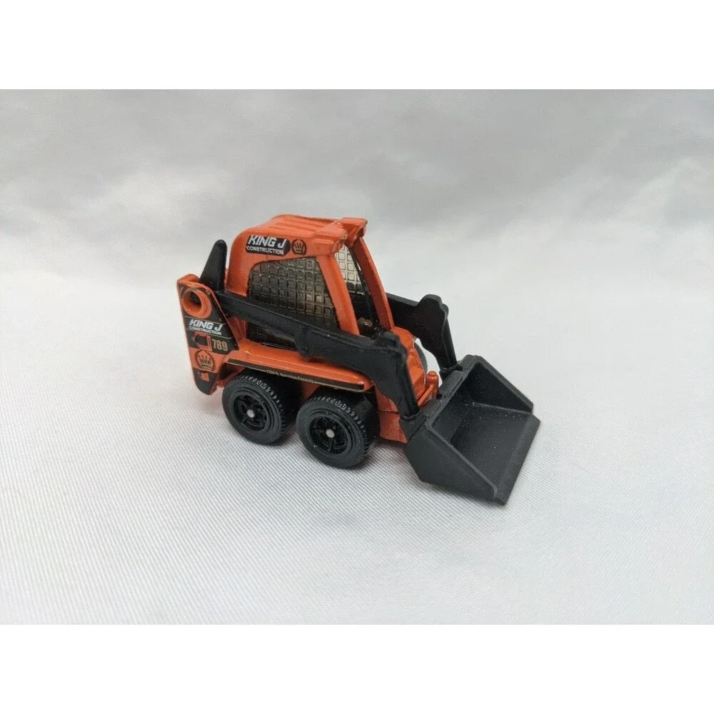 2009 Orange Matchbox Skidster Toy Mover Truck